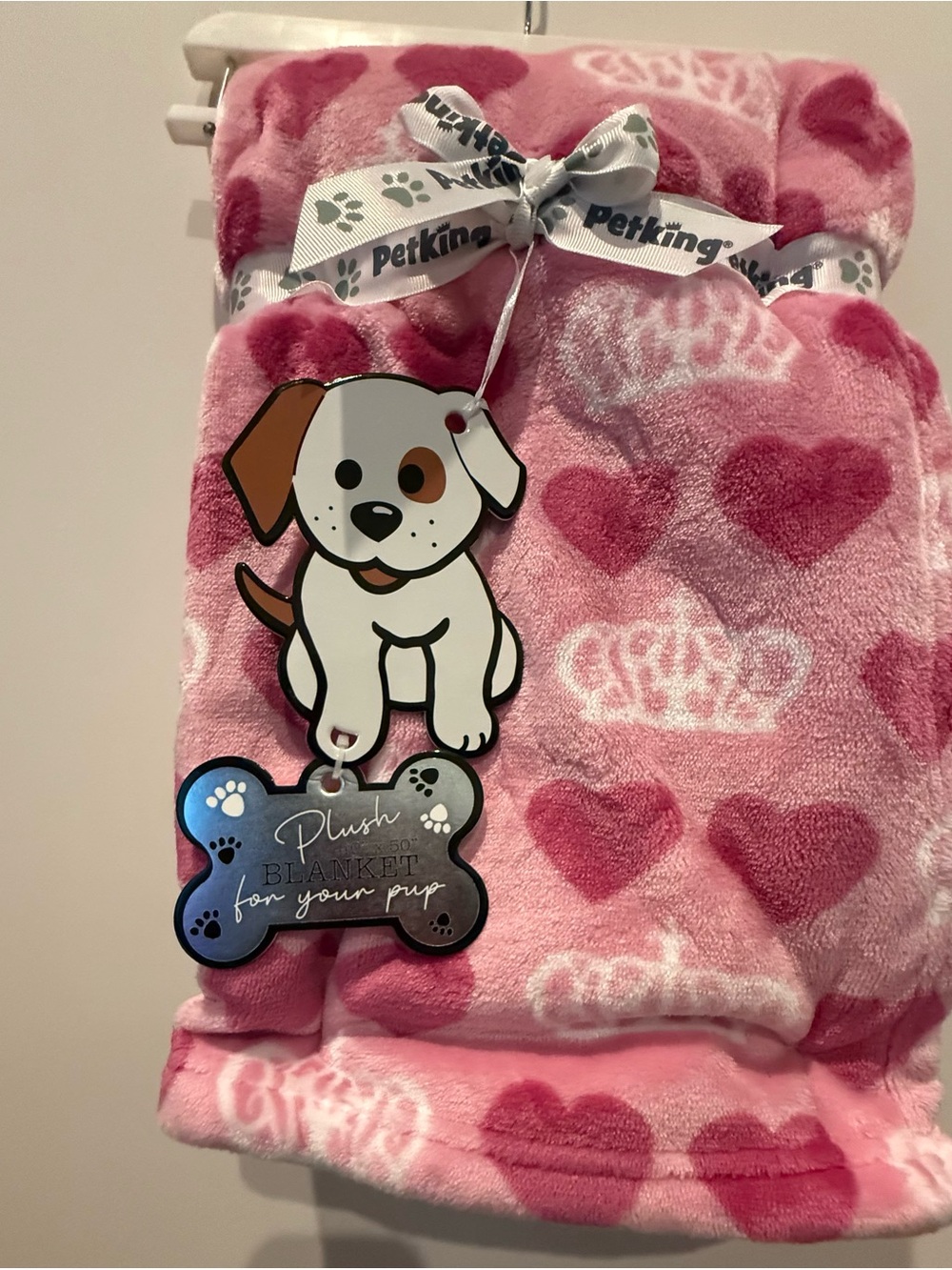 Absolutely Adorable Pink Hearts and Tiaras Plush Pup Blanket - 40x50 in.- NWT - Picture 2 of 2
